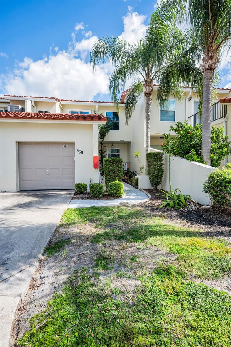 Image 48 of 100 For 2700 Bayshore Boulevard 539