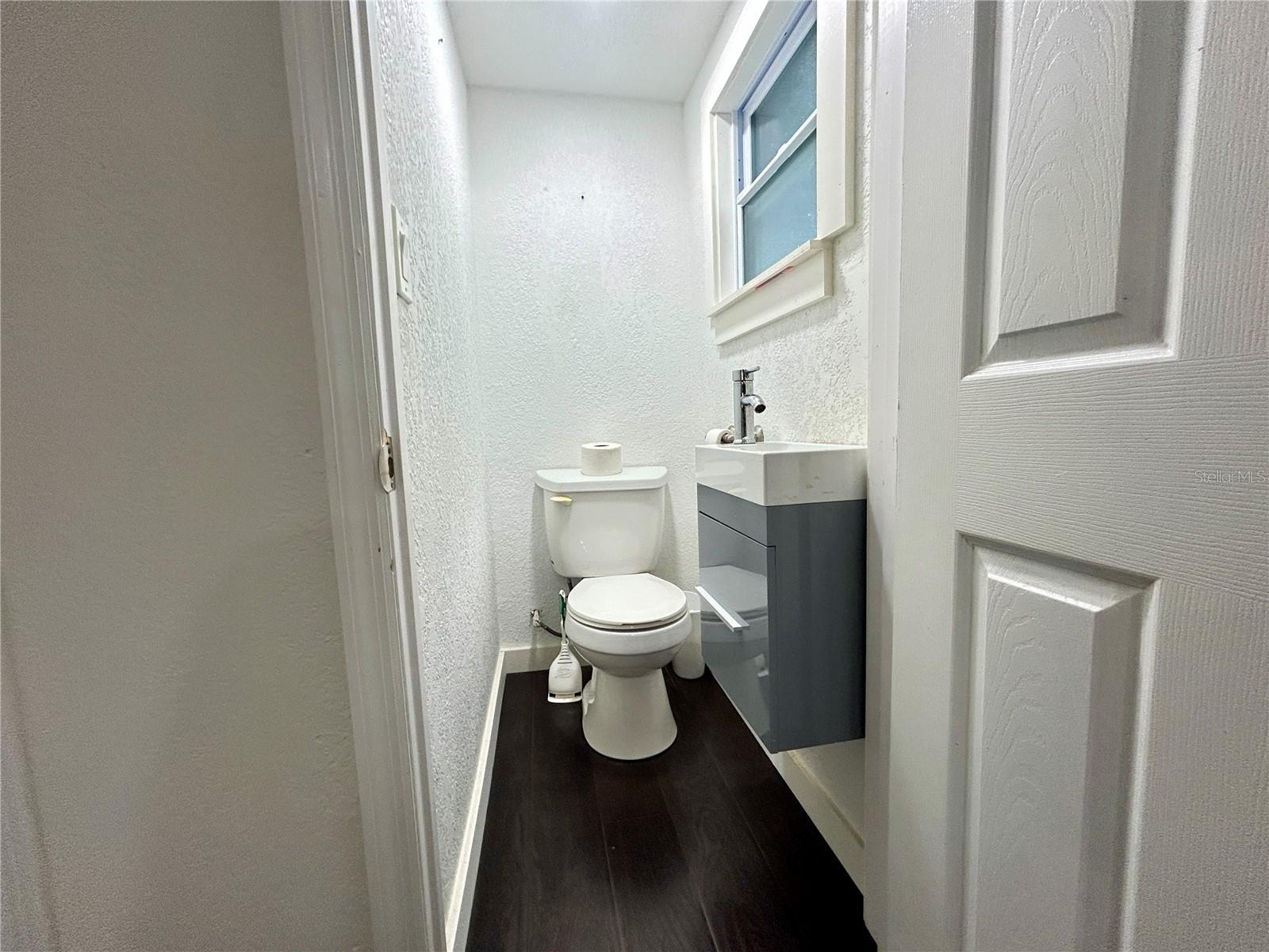 Image 13 of 46 For 10106 Windel Street