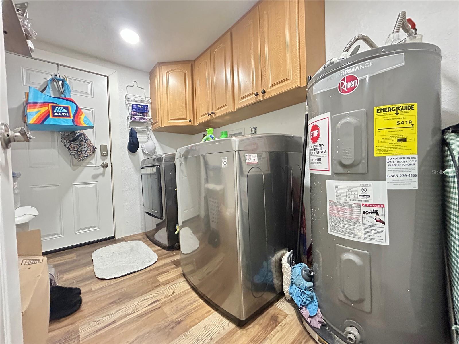 Image 17 of 46 For 10106 Windel Street