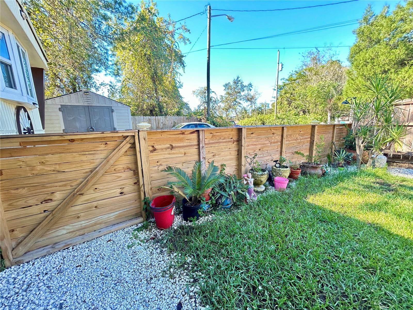 Image 24 of 46 For 10106 Windel Street