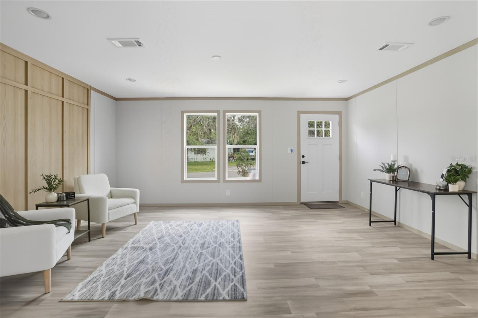 Image 10 of 25 For 18112 Nicholas Avenue