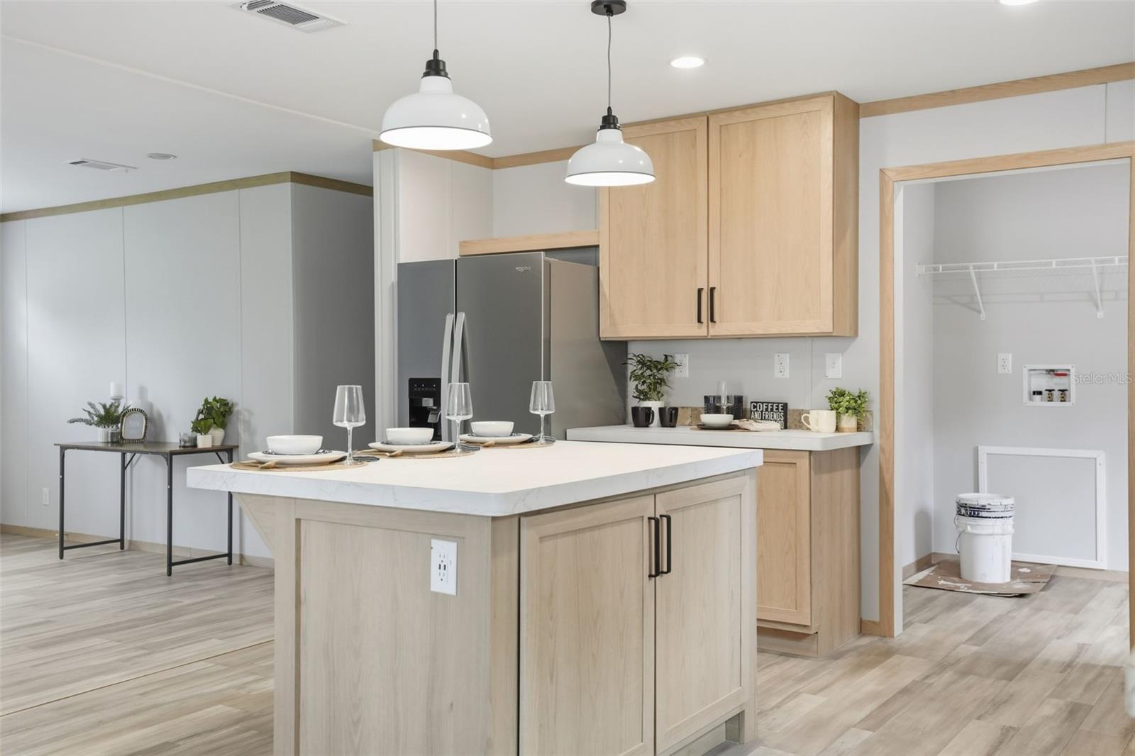 Image 11 of 25 For 18112 Nicholas Avenue