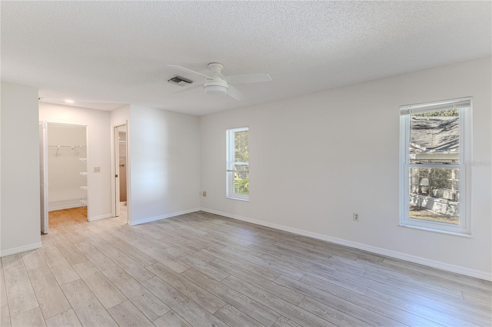 Image 28 of 71 For 2692 Royal Ridge Drive
