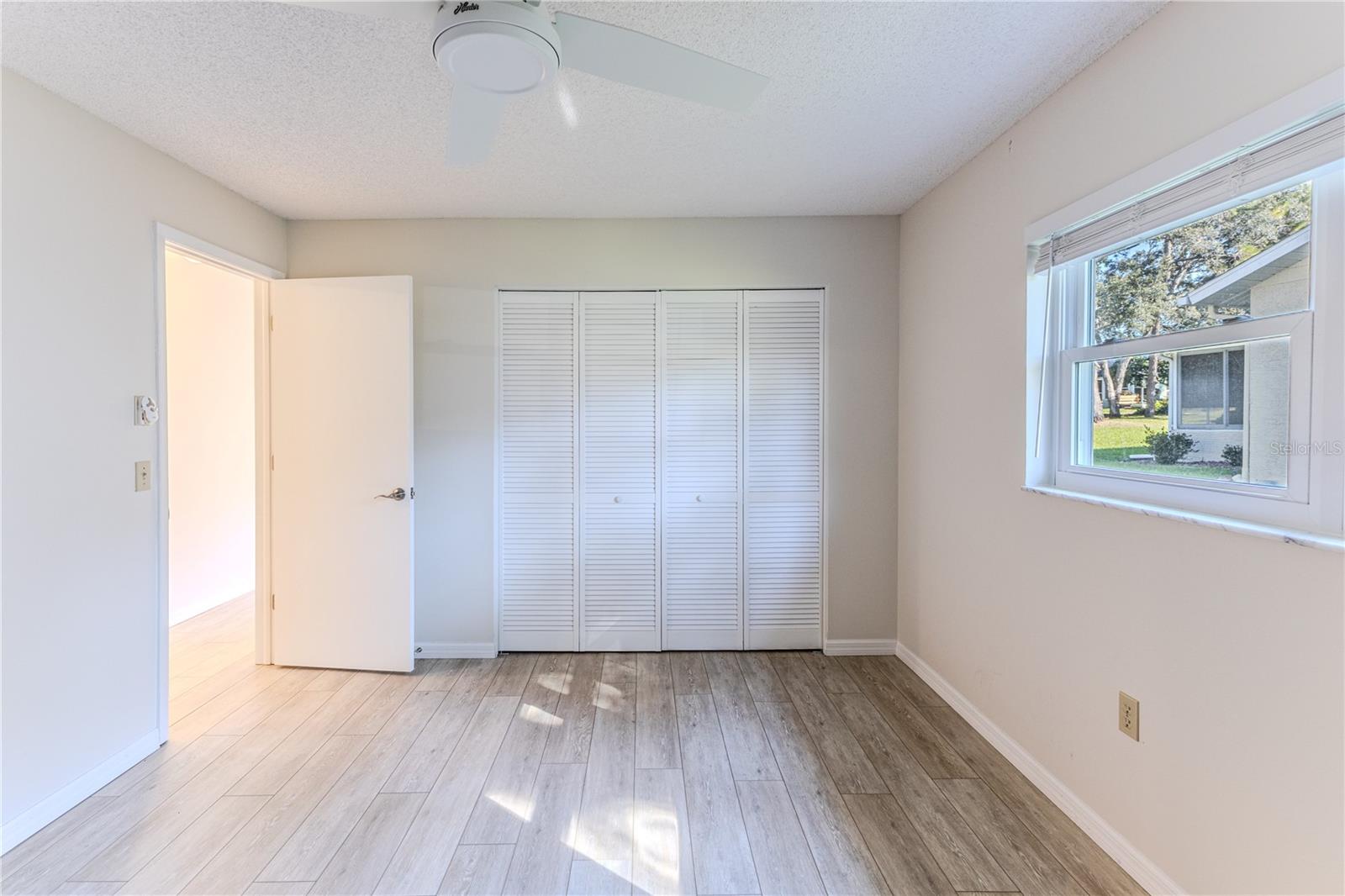 Image 38 of 71 For 2692 Royal Ridge Drive