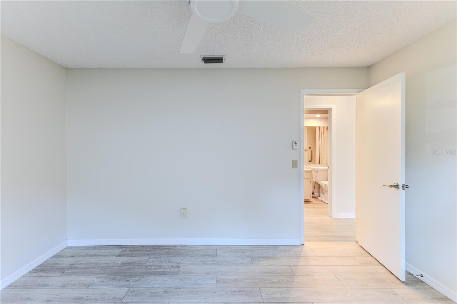 Image 39 of 71 For 2692 Royal Ridge Drive