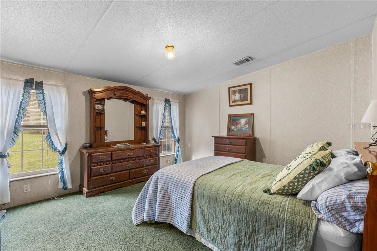 Image 18 of 39 For 1549 642nd Street