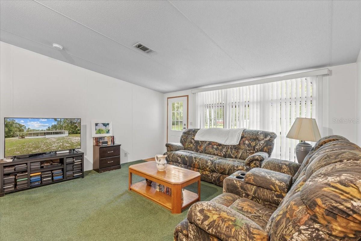 Image 8 of 39 For 1549 642nd Street