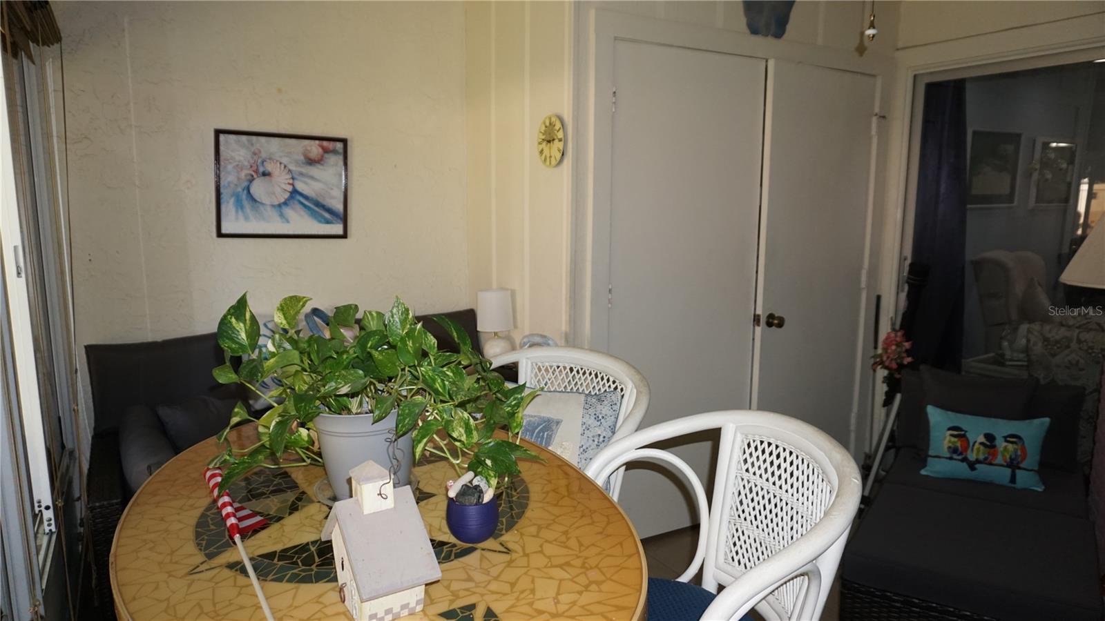 Image 22 of 39 For 11241 Versailles Lane 0