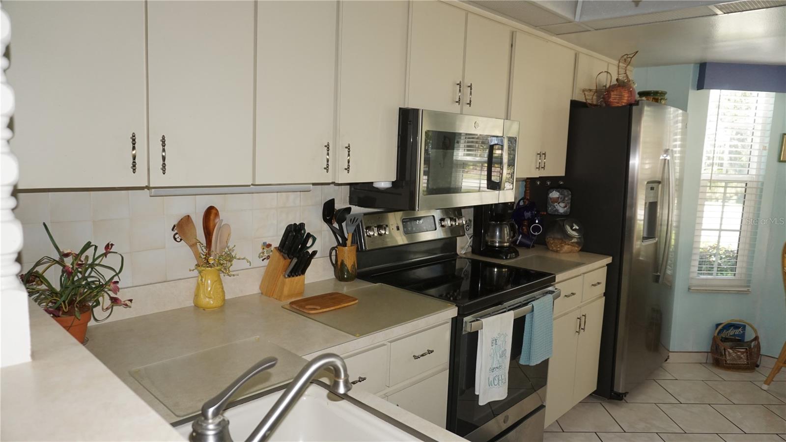 Image 5 of 39 For 11241 Versailles Lane 0