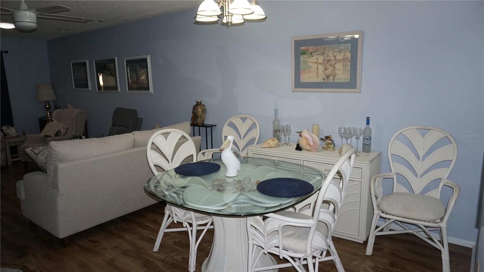 Image 7 of 39 For 11241 Versailles Lane 0