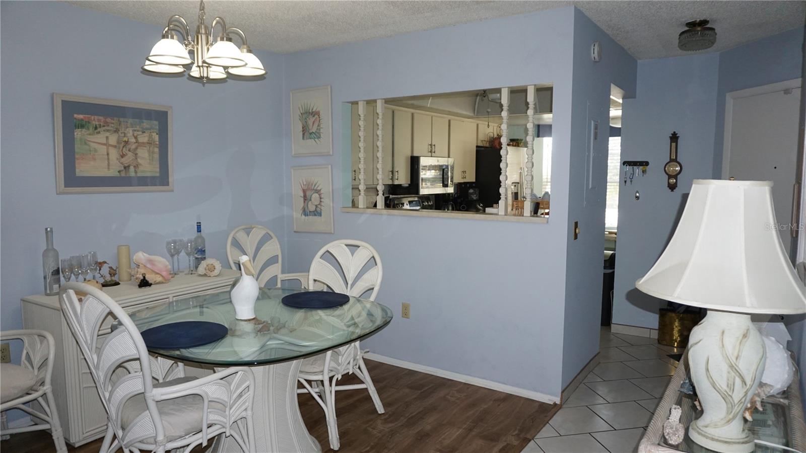Image 9 of 39 For 11241 Versailles Lane 0
