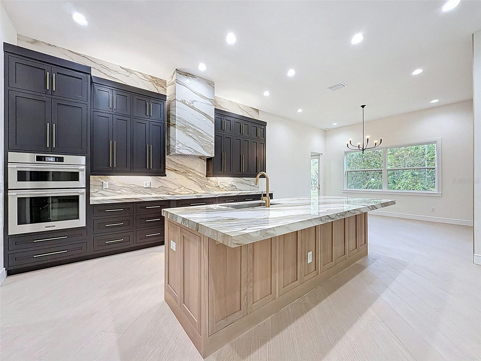 Image 17 of 94 For 88 Daisy Street