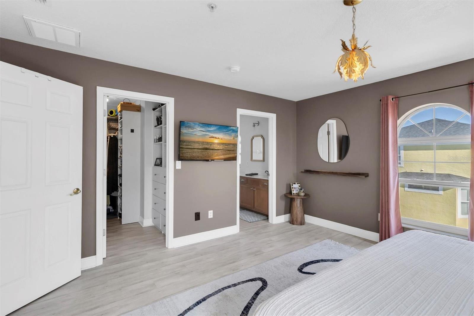 Image 13 of 33 For 487 Bayou Village Drive