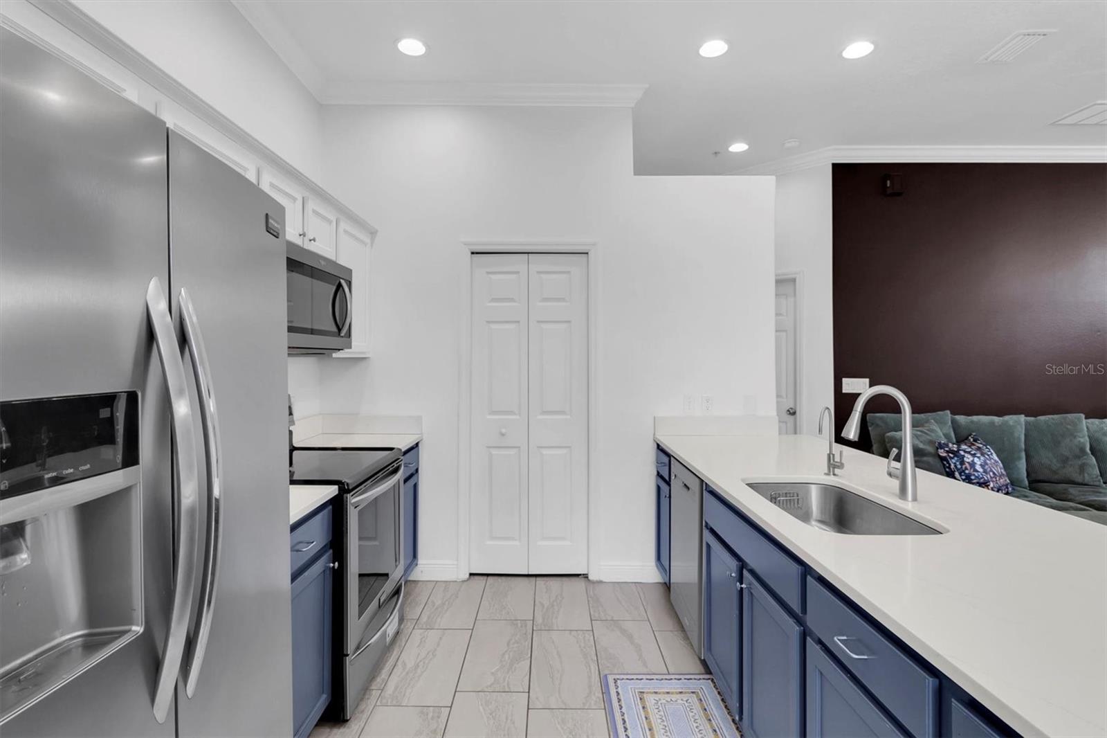 Image 9 of 33 For 487 Bayou Village Drive