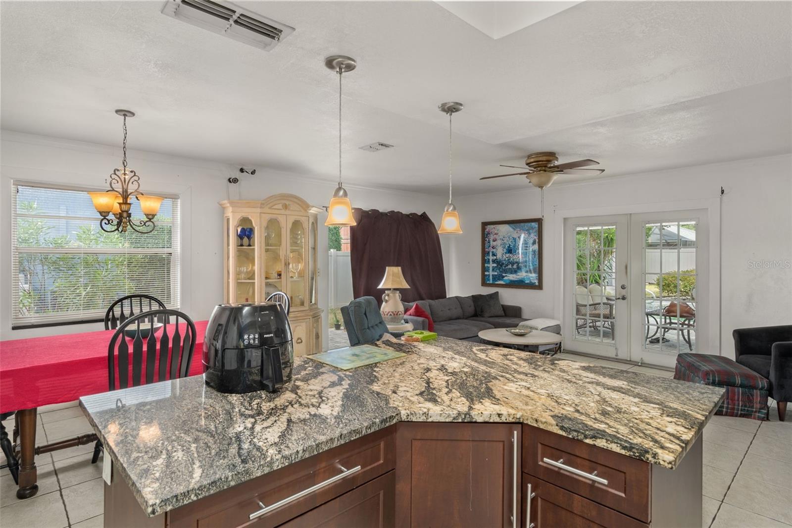 Image 14 of 40 For 9267 Gibralter Street