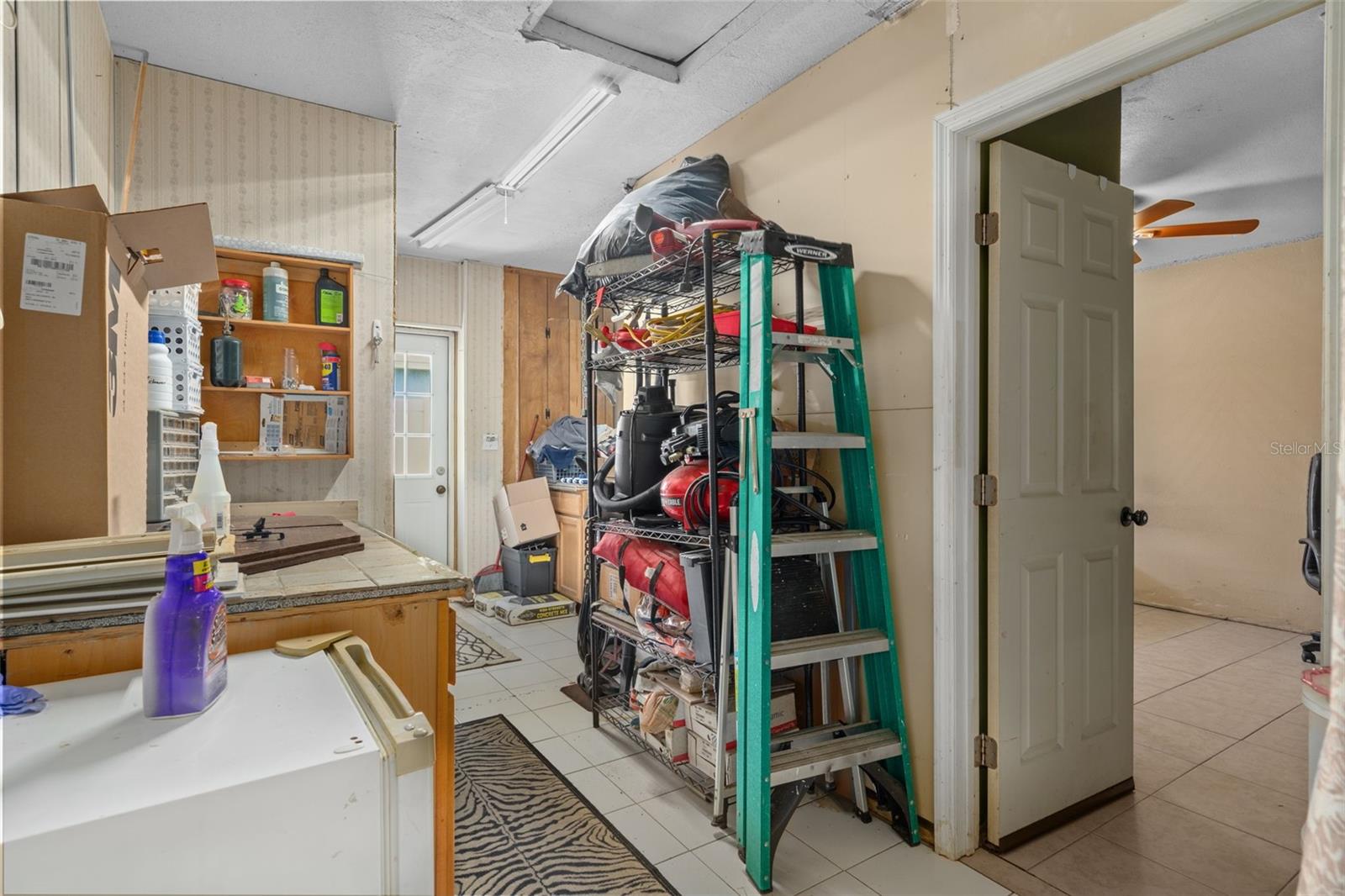 Image 24 of 40 For 9267 Gibralter Street