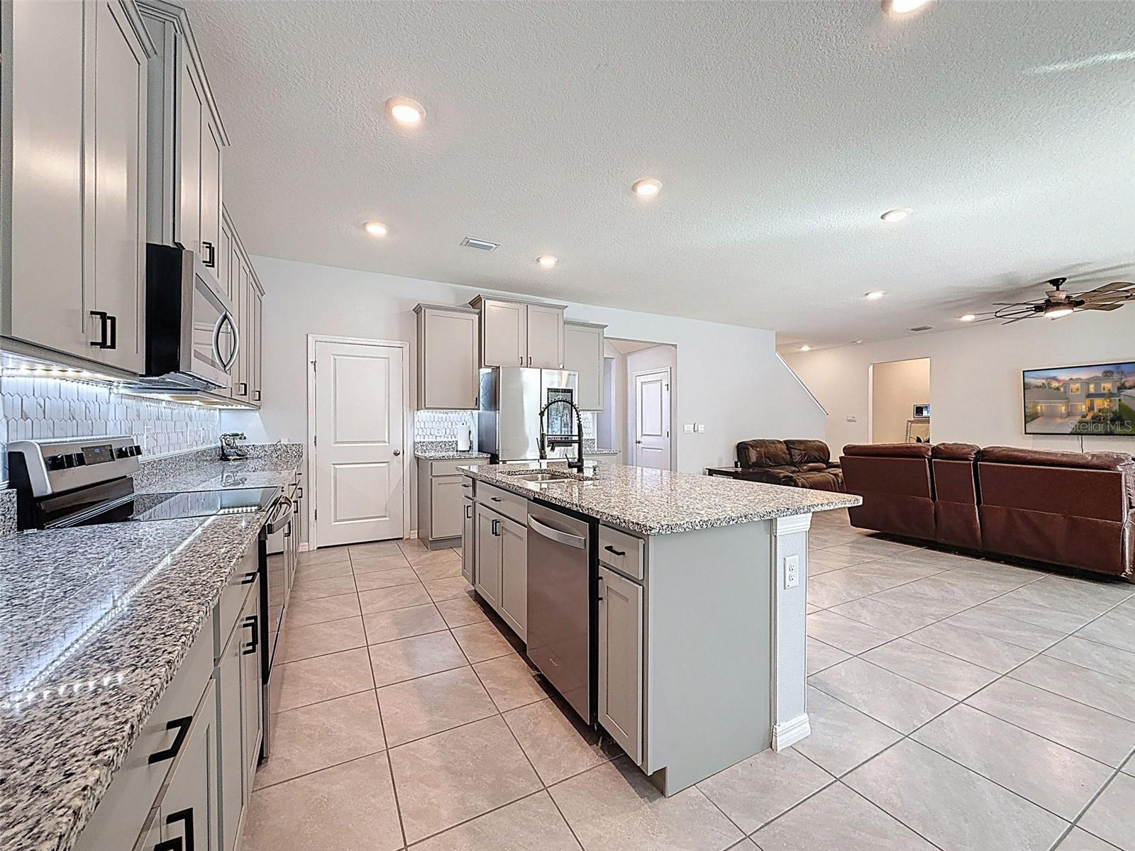 Image 11 of 46 For 3797 Autumn Amber Drive