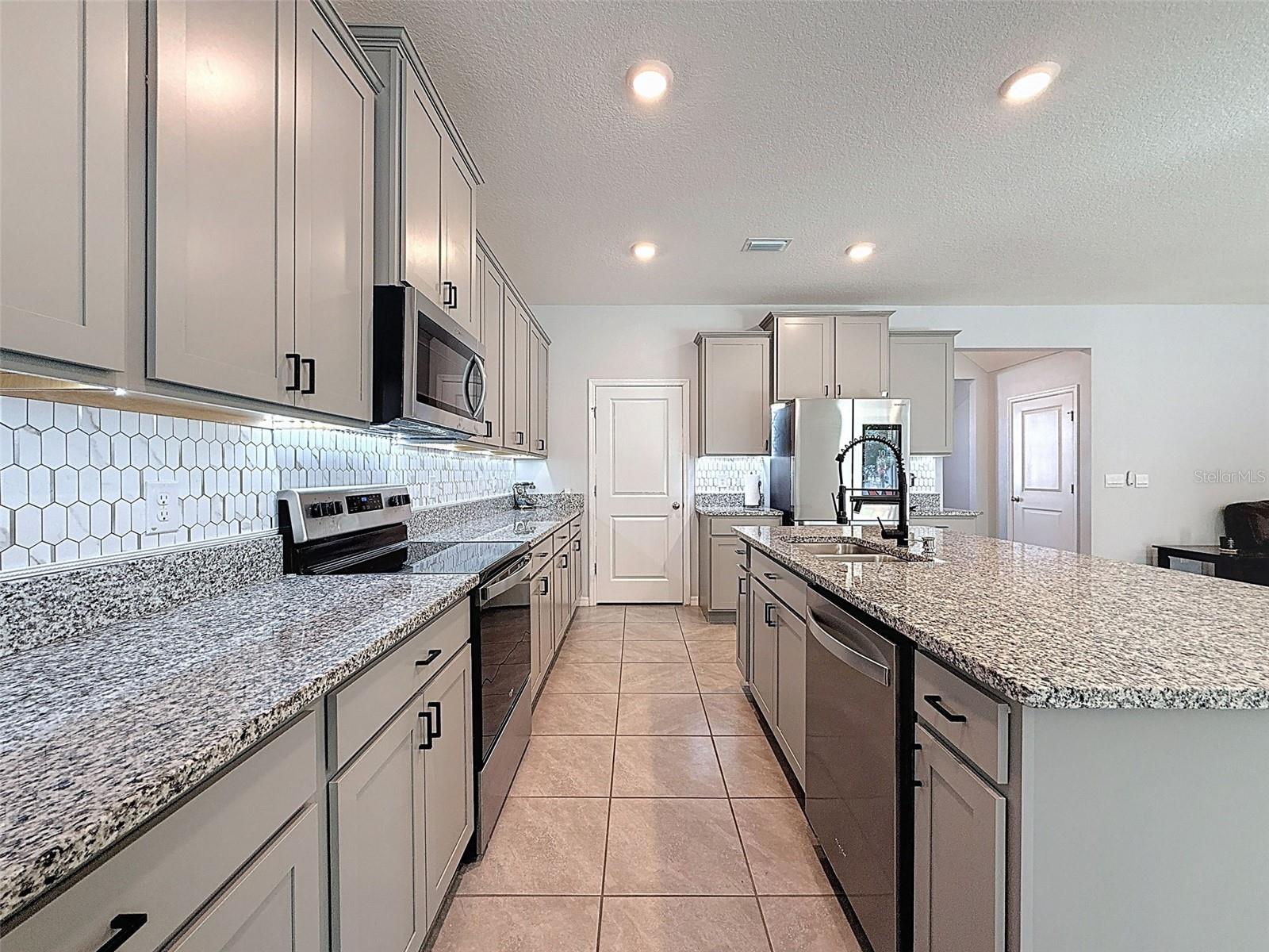 Image 12 of 46 For 3797 Autumn Amber Drive