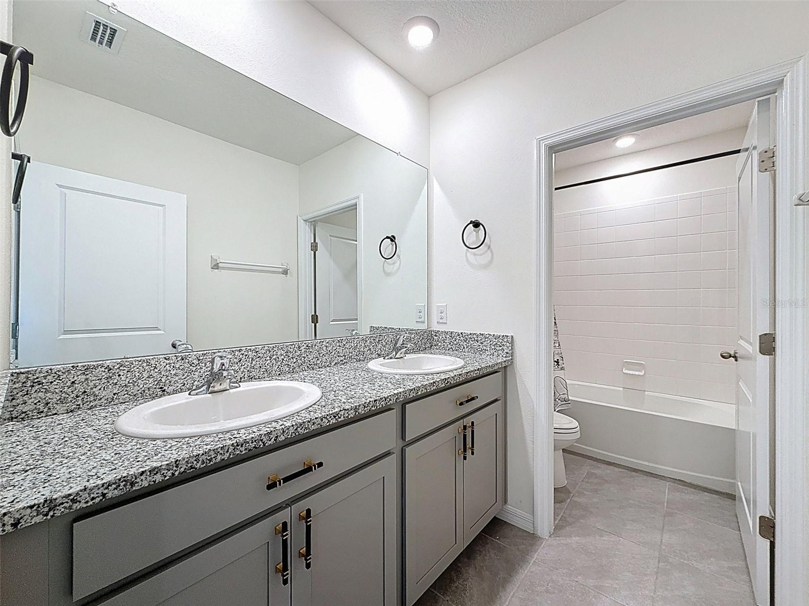 Image 26 of 46 For 3797 Autumn Amber Drive