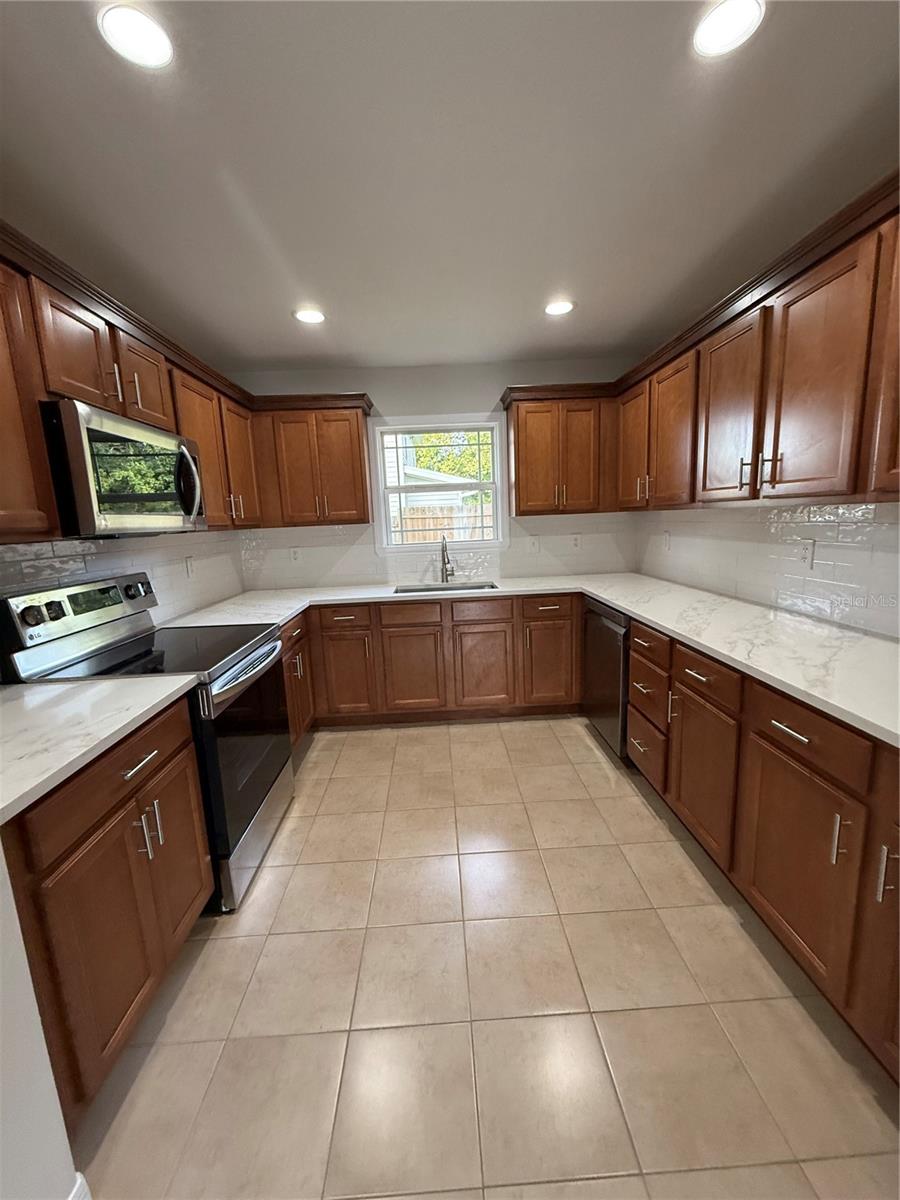 Image 11 of 34 For 237 Gum Swamp Road