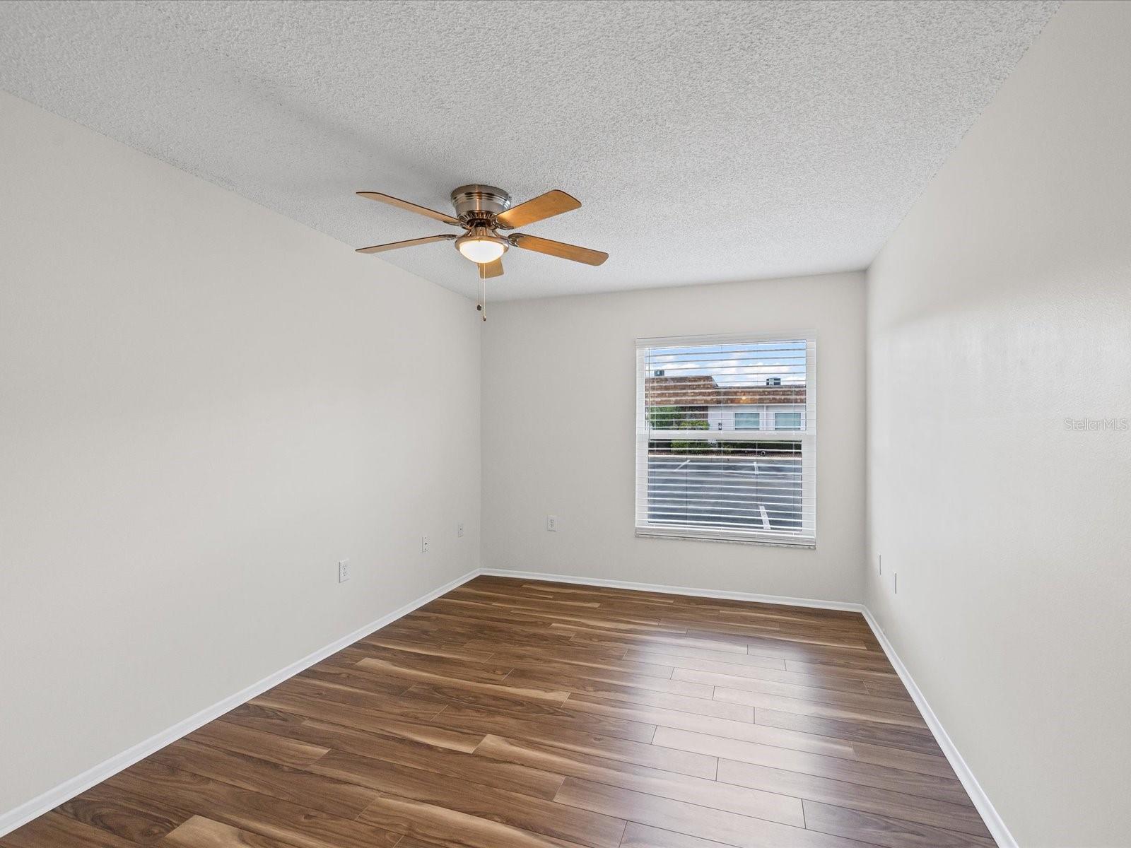 Image 5 of 31 For 6111 Chesham Drive 2