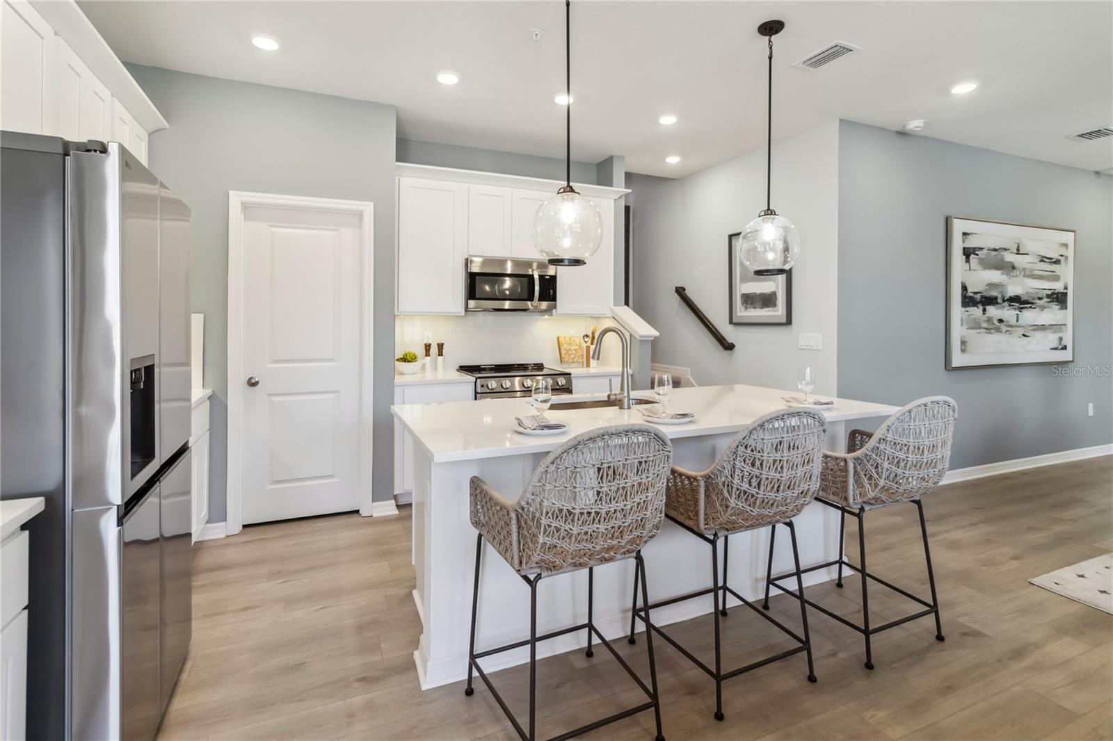 Image 4 of 20 For 5273 Luisa Court