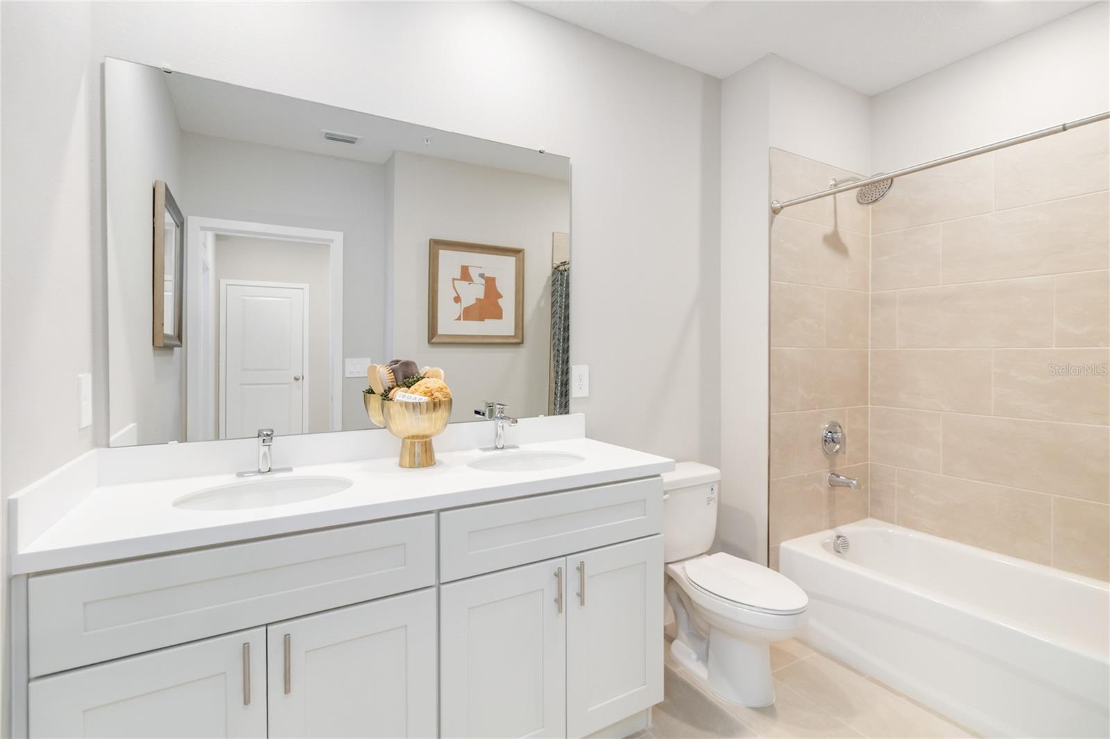 Image 18 of 23 For 1085 Orange Trailside Way