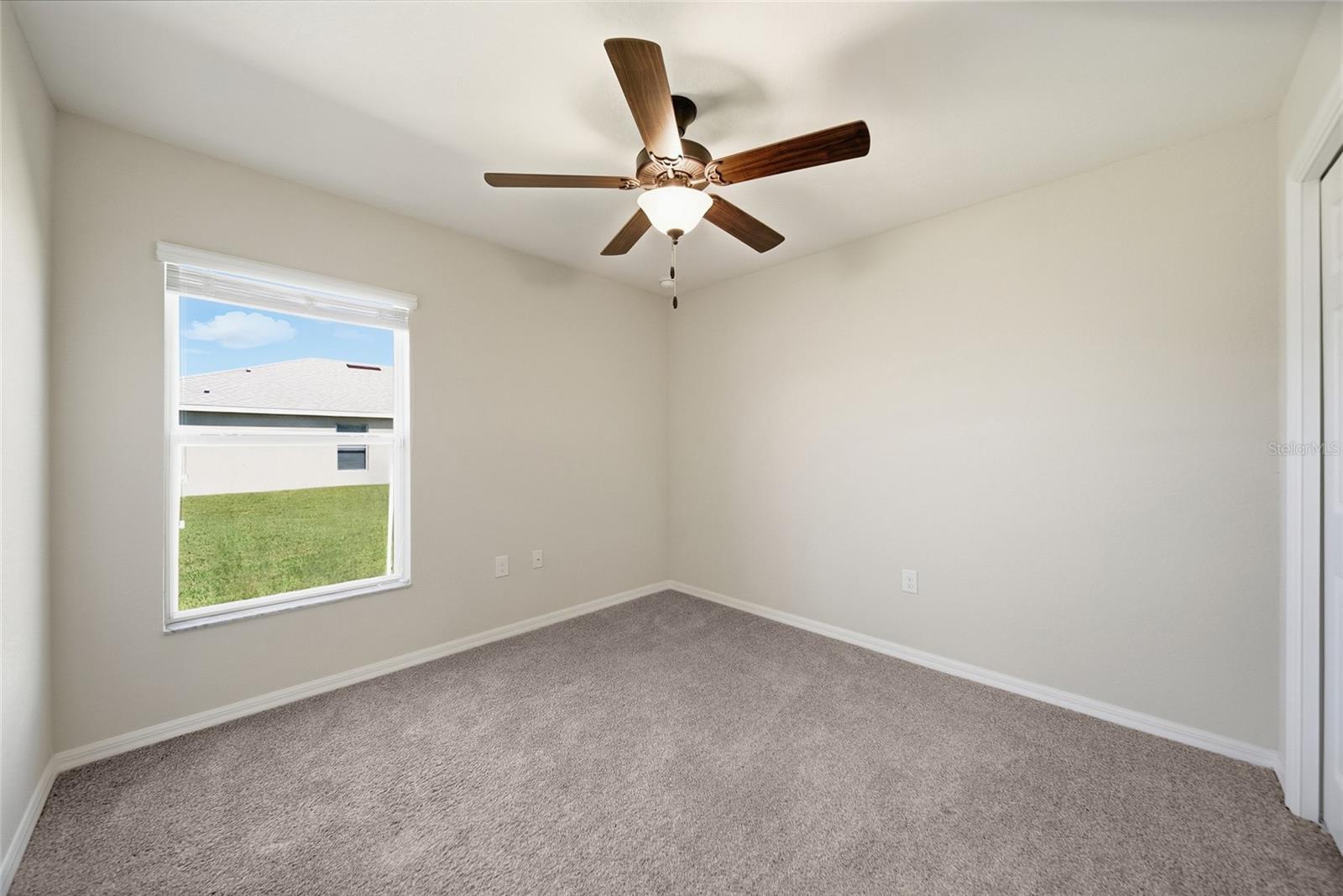 Image 15 of 35 For 5009 33rd Avenue E