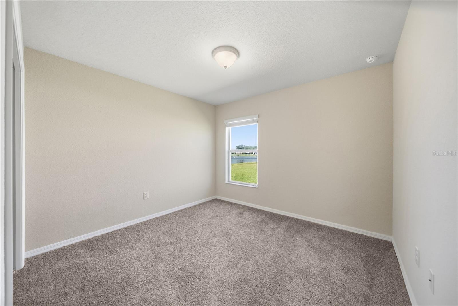 Image 20 of 35 For 5009 33rd Avenue E