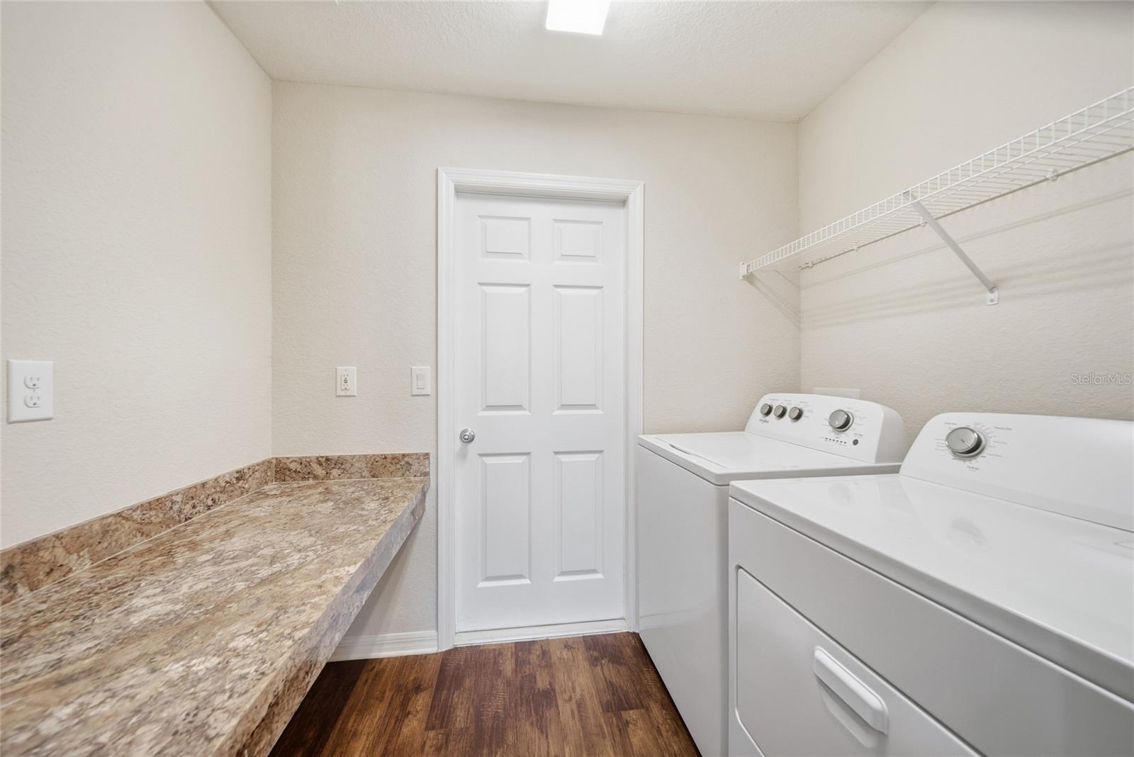 Image 22 of 35 For 5009 33rd Avenue E