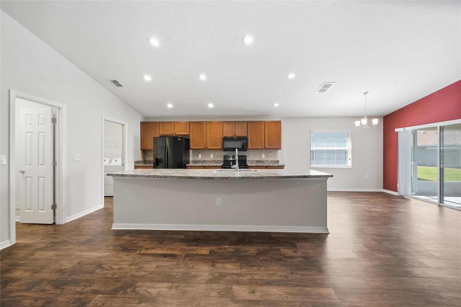 Image 8 of 35 For 5009 33rd Avenue E