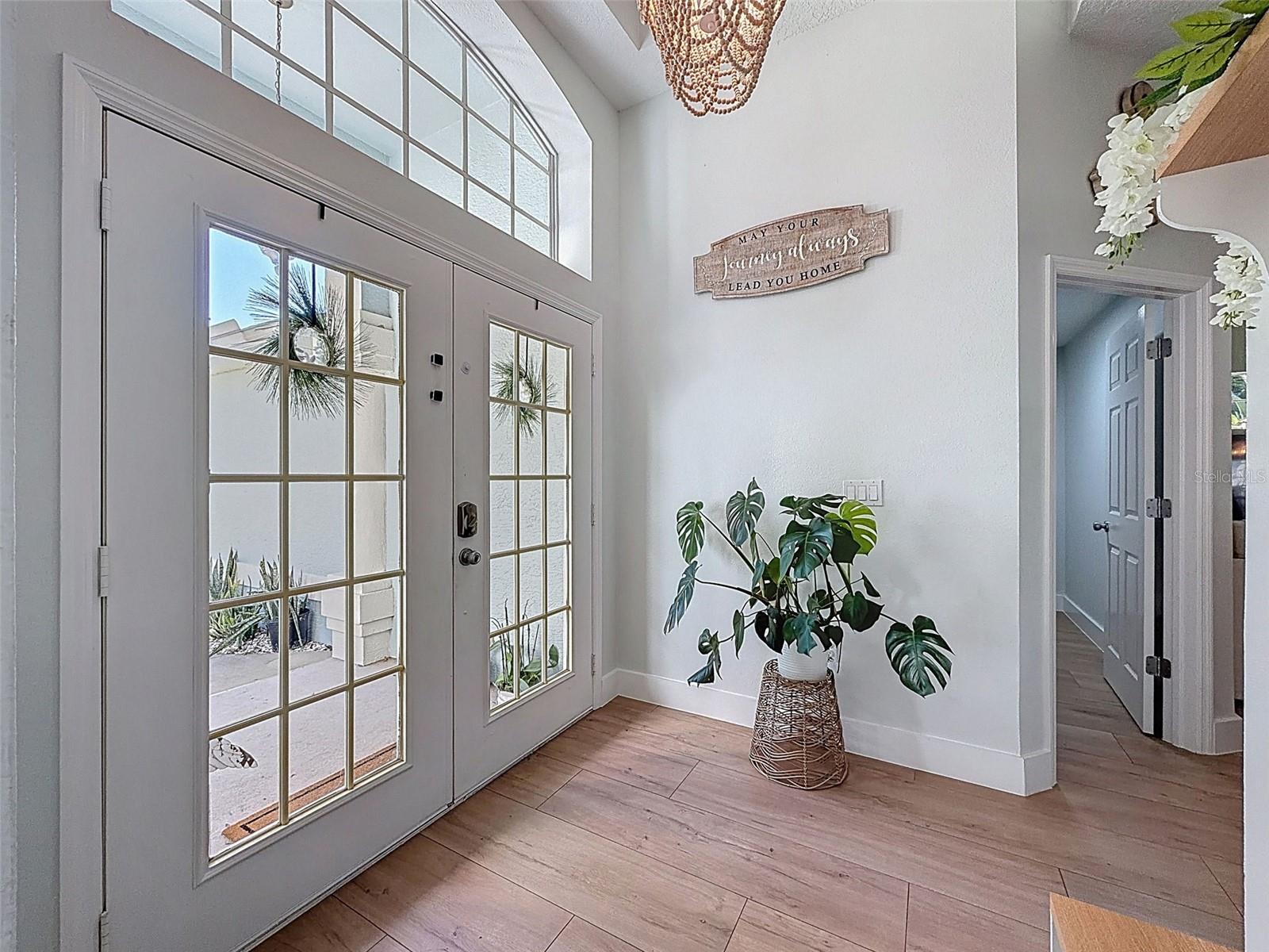 Listing photo id 3 for 3365 Indian River Street