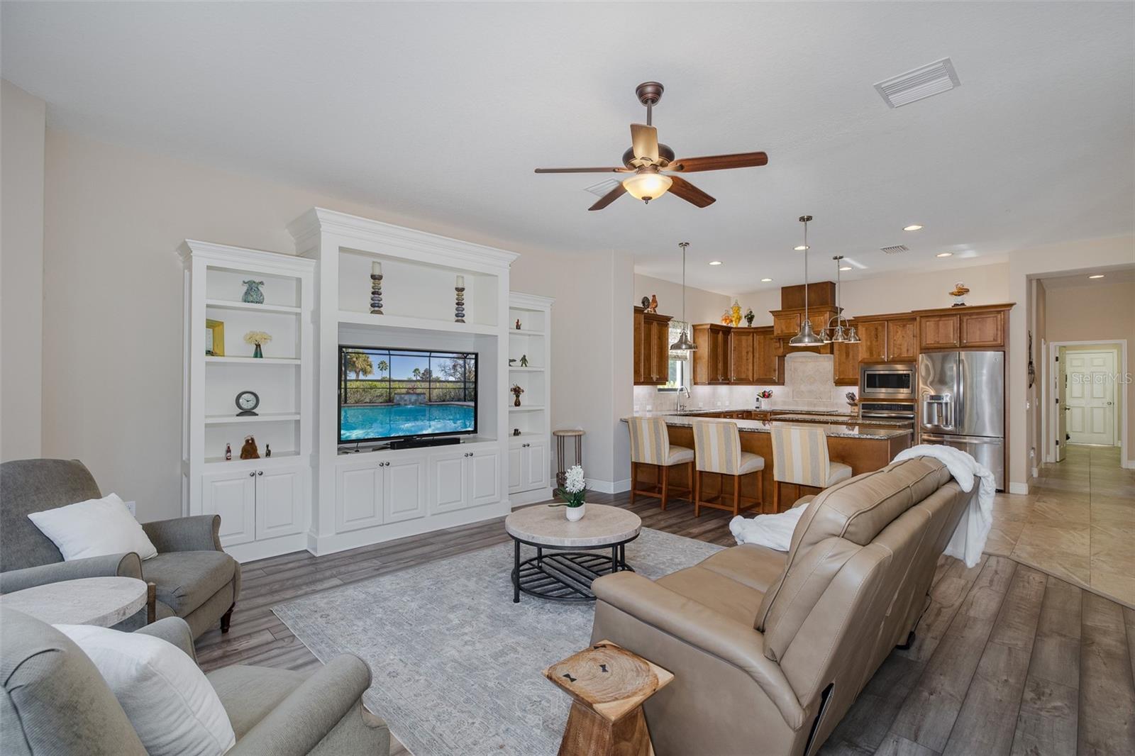 Image 20 of 97 For 10533 Baracoa Court