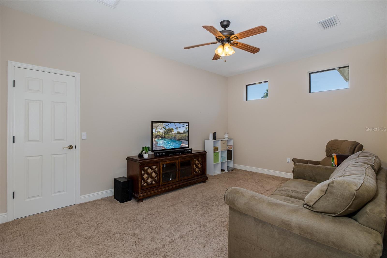 Image 39 of 97 For 10533 Baracoa Court