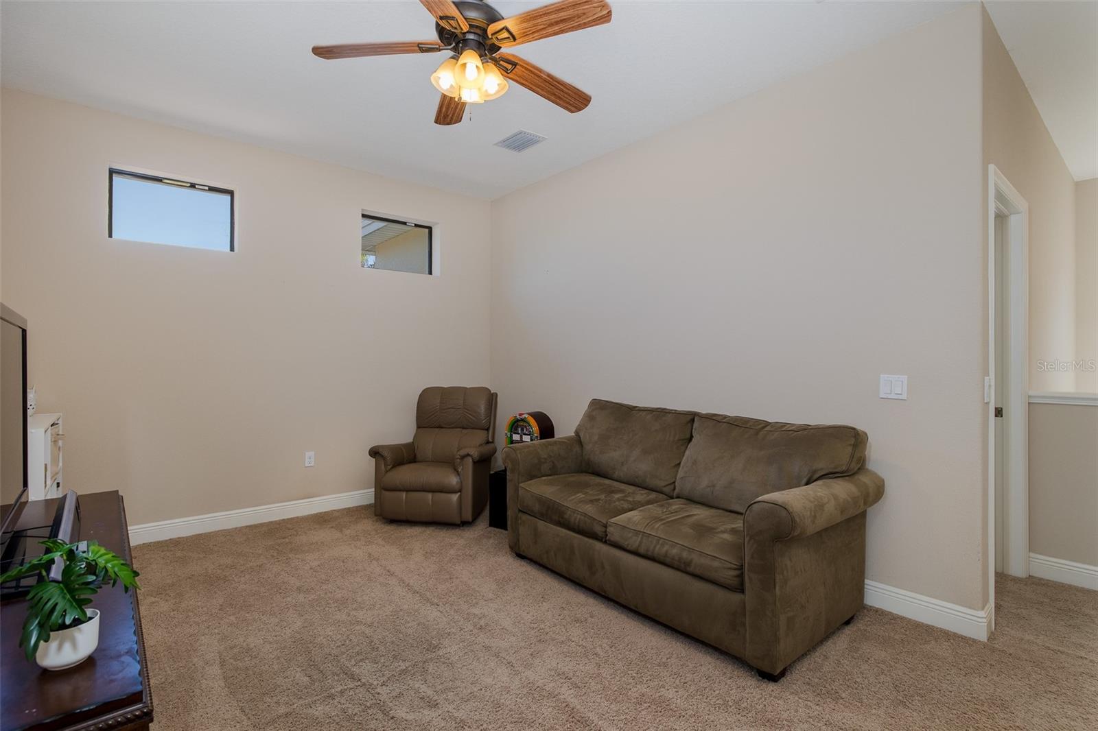 Image 40 of 97 For 10533 Baracoa Court
