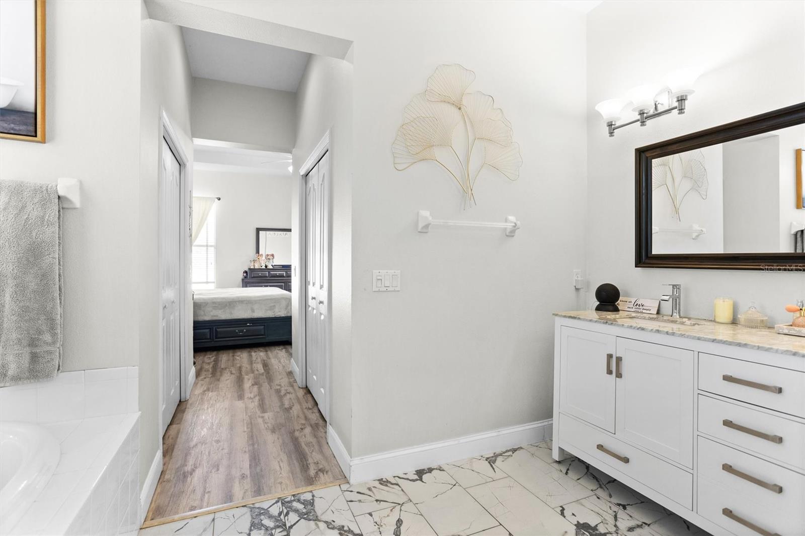 Image 19 of 30 For 10001 Seymour Way