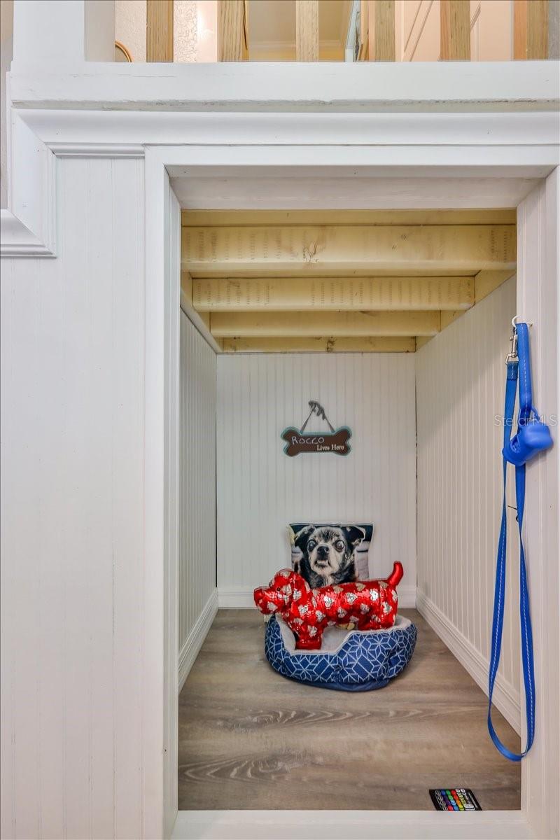 Listing photo id 20 for 5507 Darlene Street