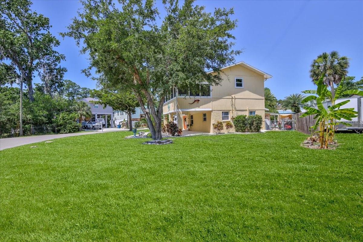 Listing photo id 59 for 5507 Darlene Street