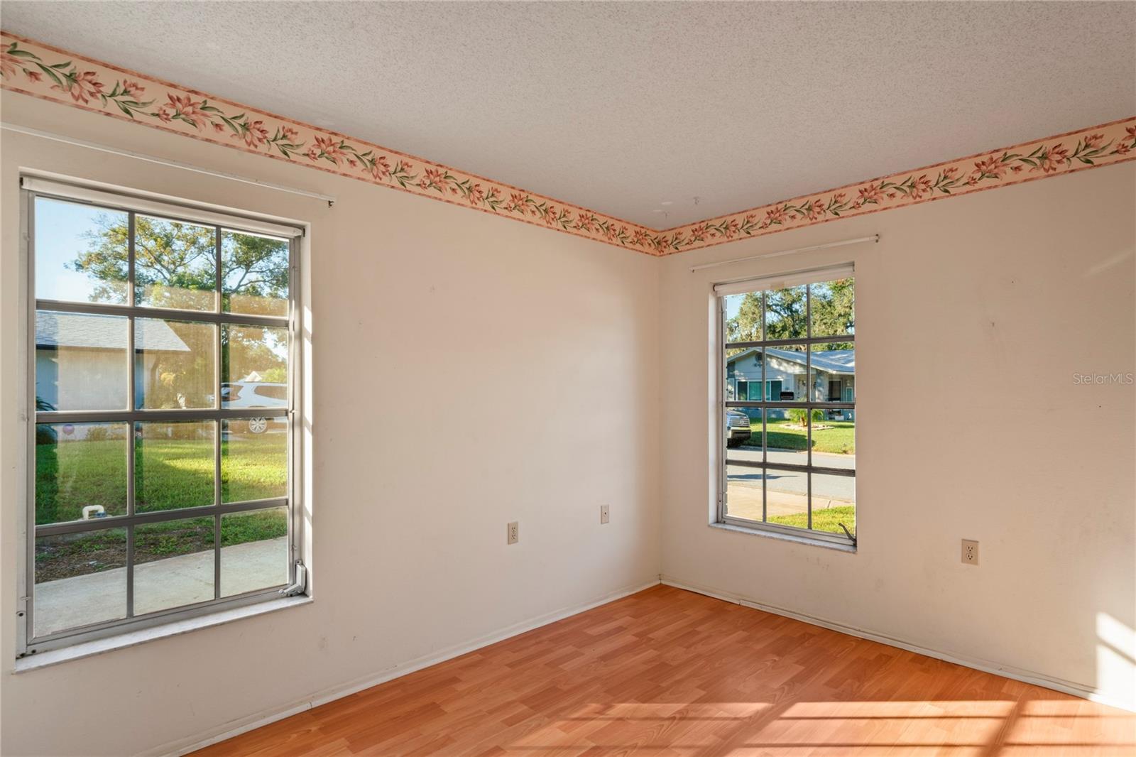 Image 28 of 75 For 8718 Benton Drive