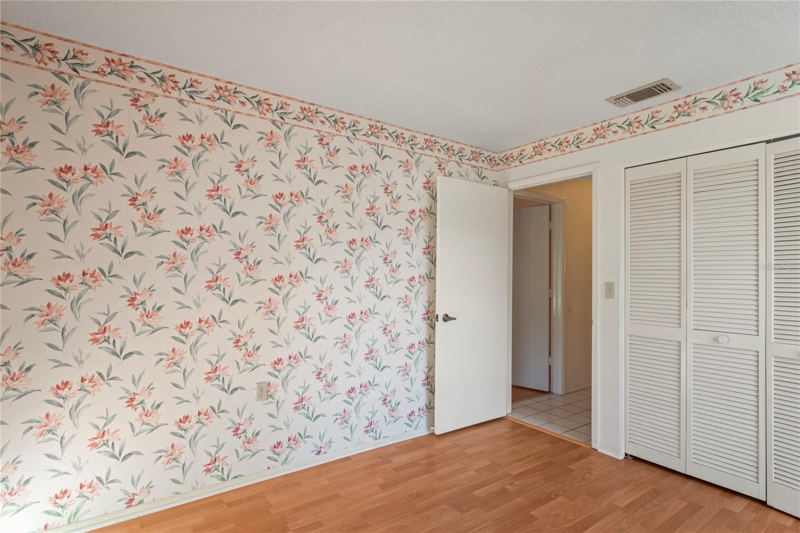 Image 29 of 75 For 8718 Benton Drive