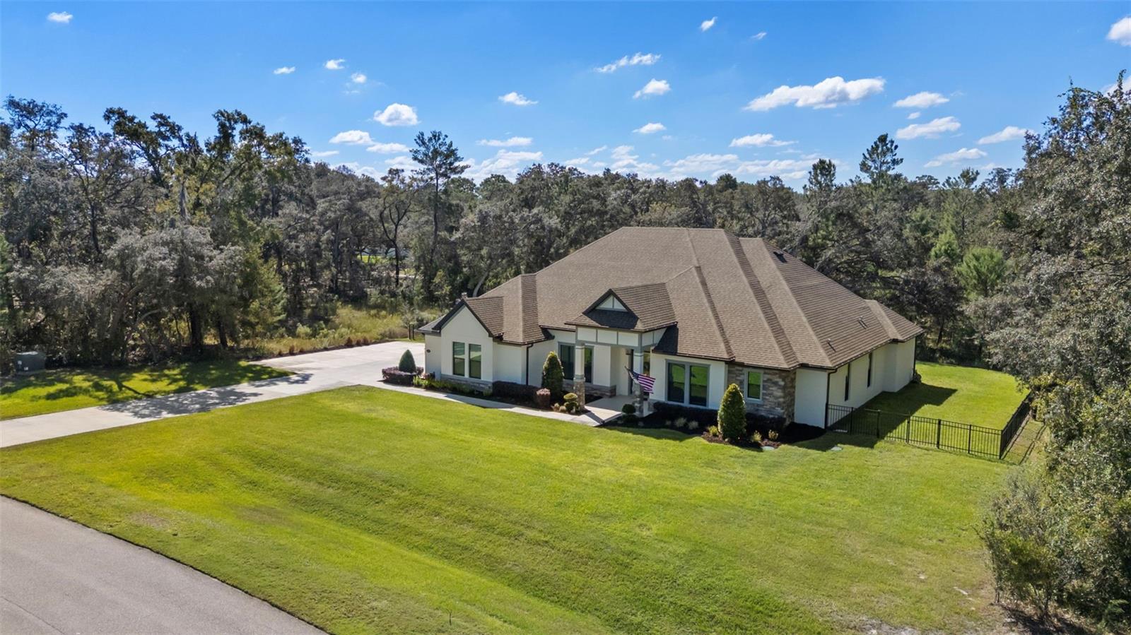 Image 4 of 70 For 13218 Oldenburg Drive