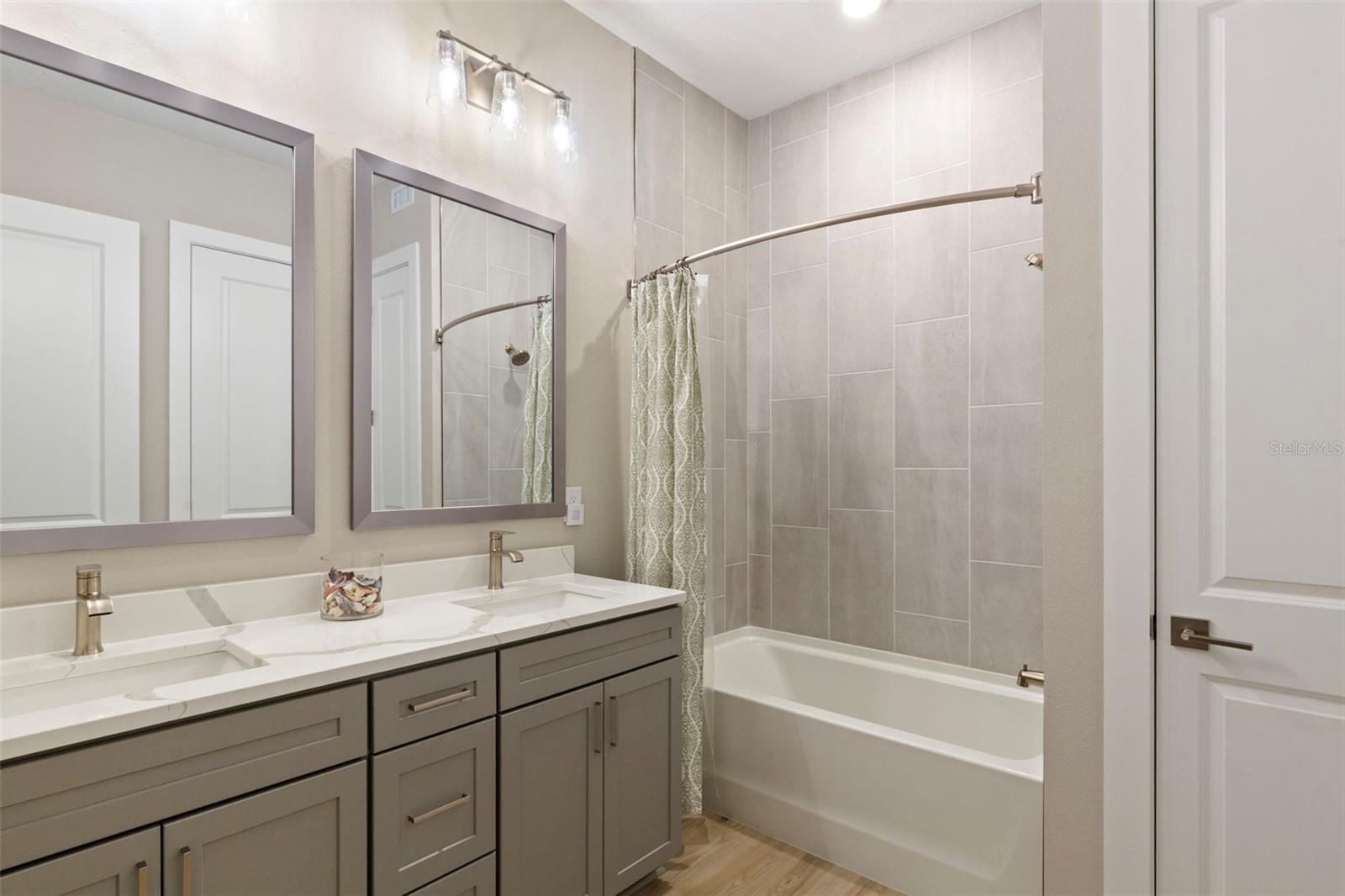 Image 42 of 70 For 13218 Oldenburg Drive