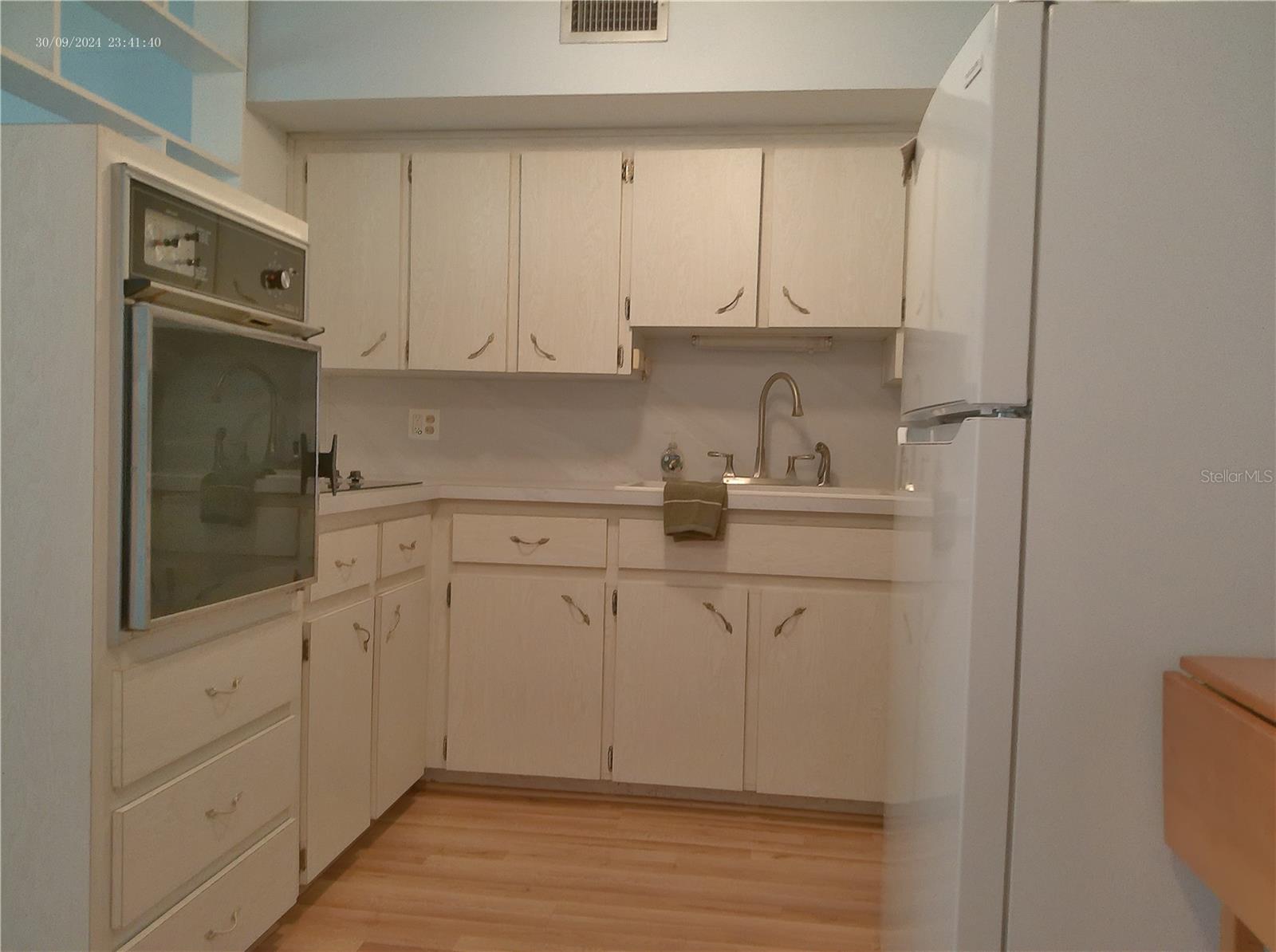 Image 7 of 58 For 2400 Franciscan Drive 18