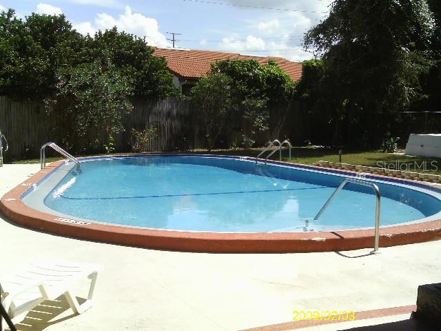 Image 2 of 14 For 8550 Shadblow Court 7