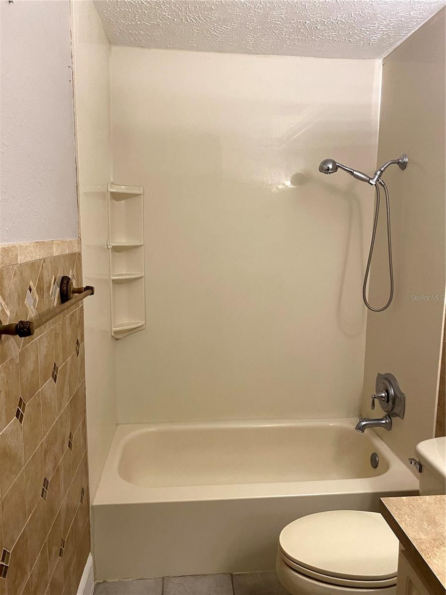 Image 9 of 14 For 8550 Shadblow Court 7