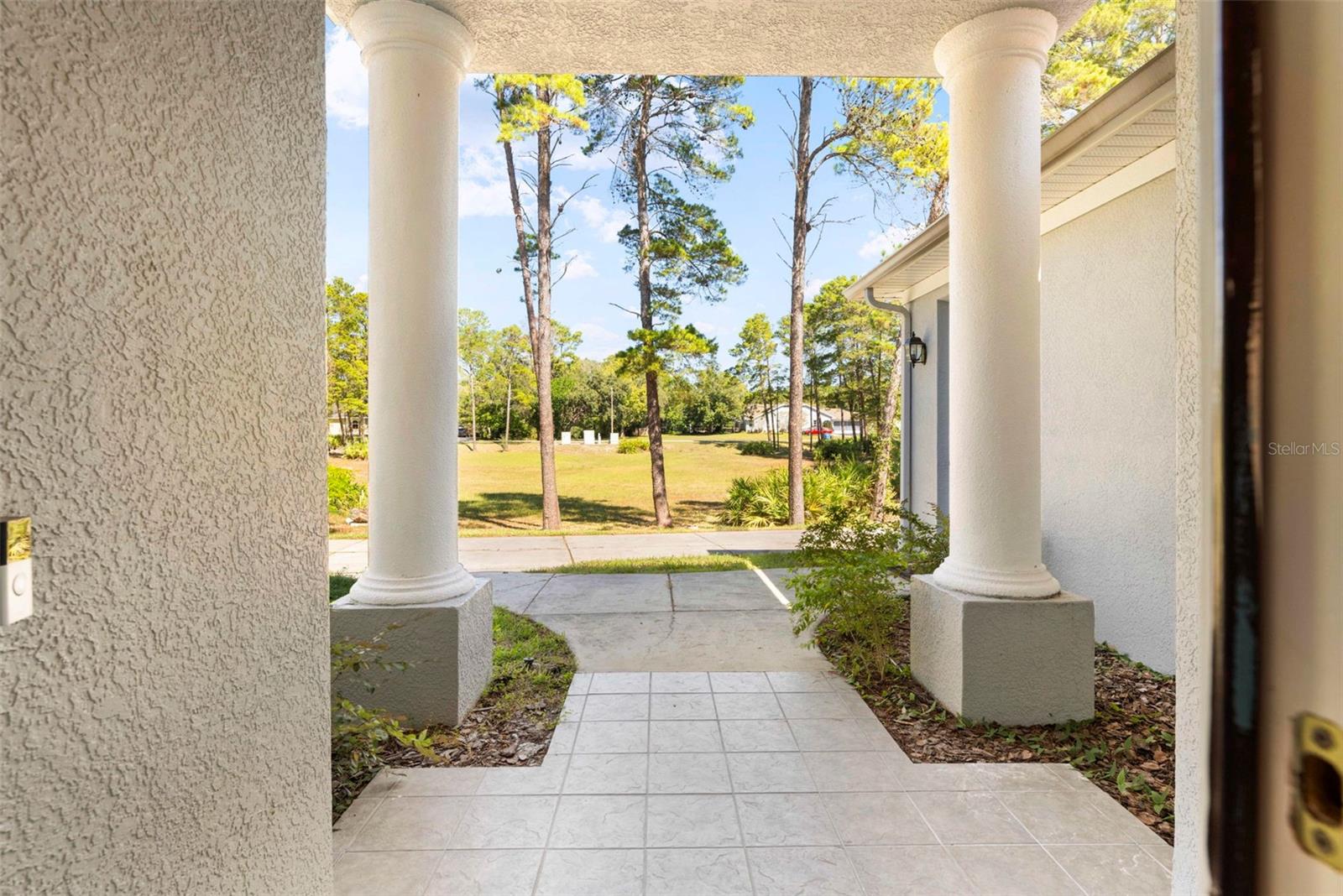 Image 11 of 79 For 11200 Woodland Waters Boulevard