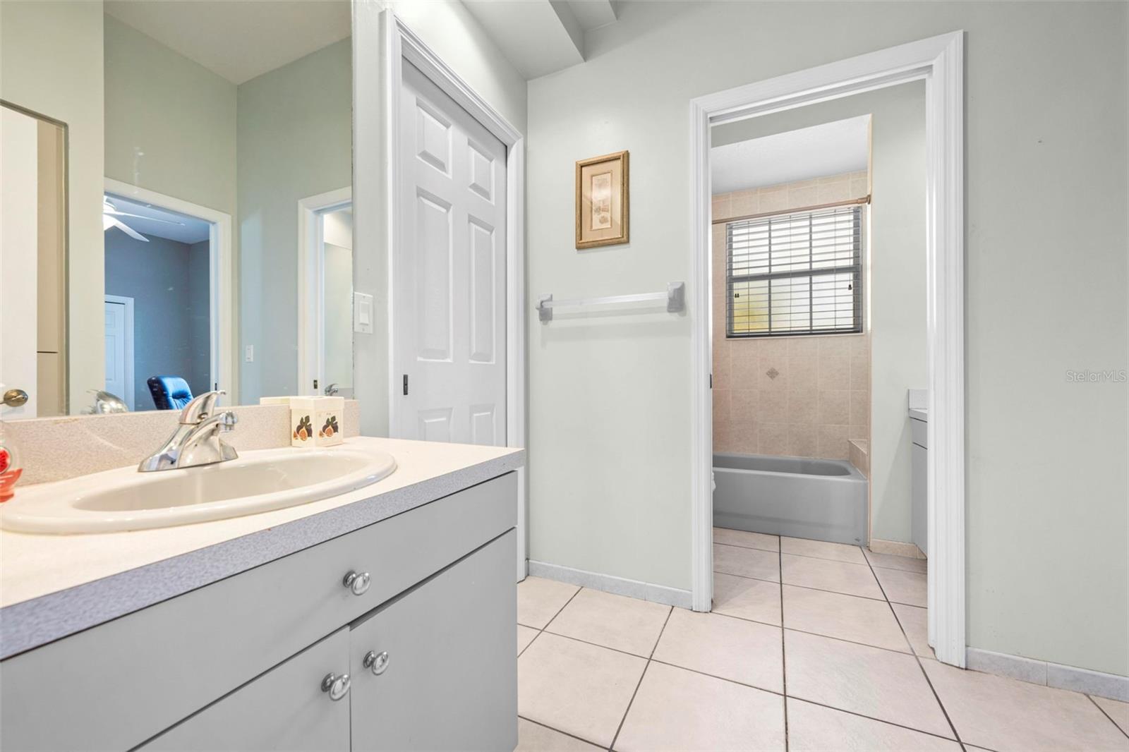 Image 32 of 79 For 11200 Woodland Waters Boulevard