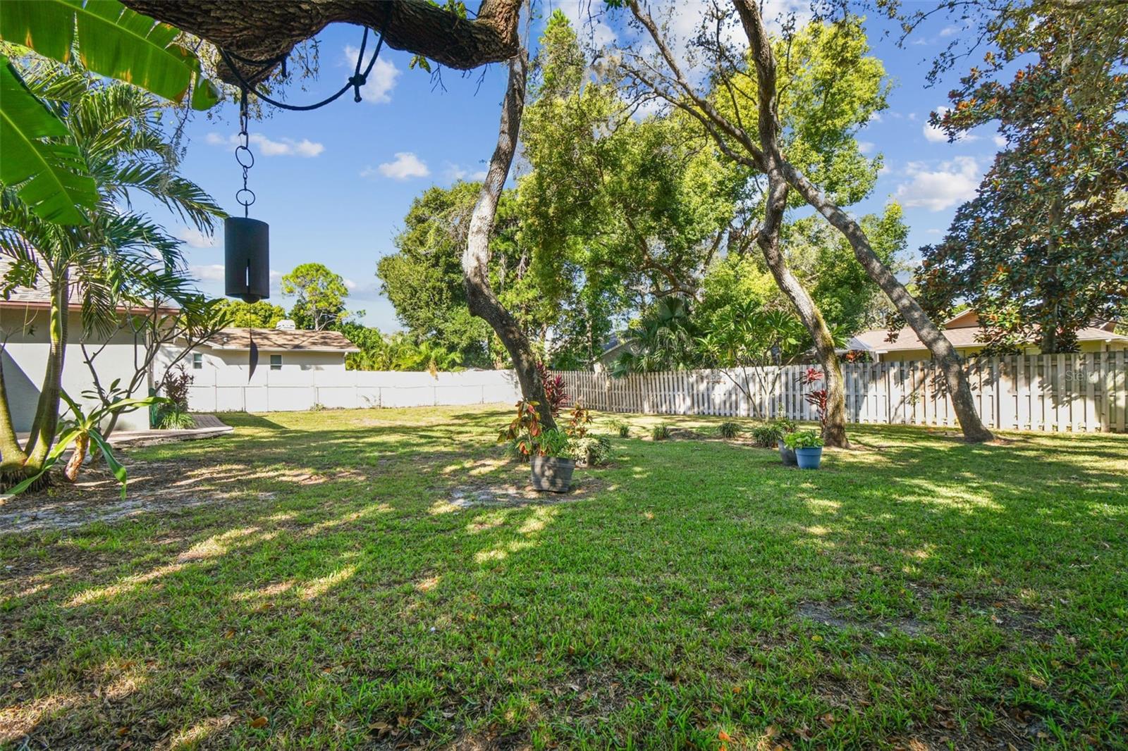 Image 46 of 73 For 844 Park Court