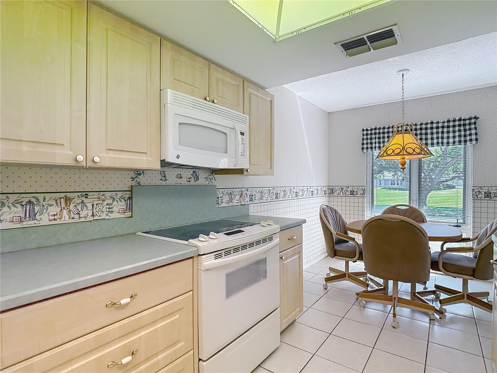 Image 19 of 71 For 11118 Sandtrap Drive 11118