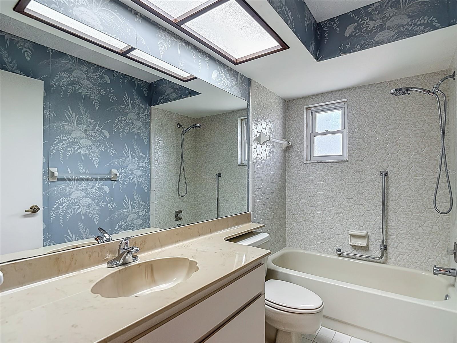 Image 45 of 71 For 11118 Sandtrap Drive 11118